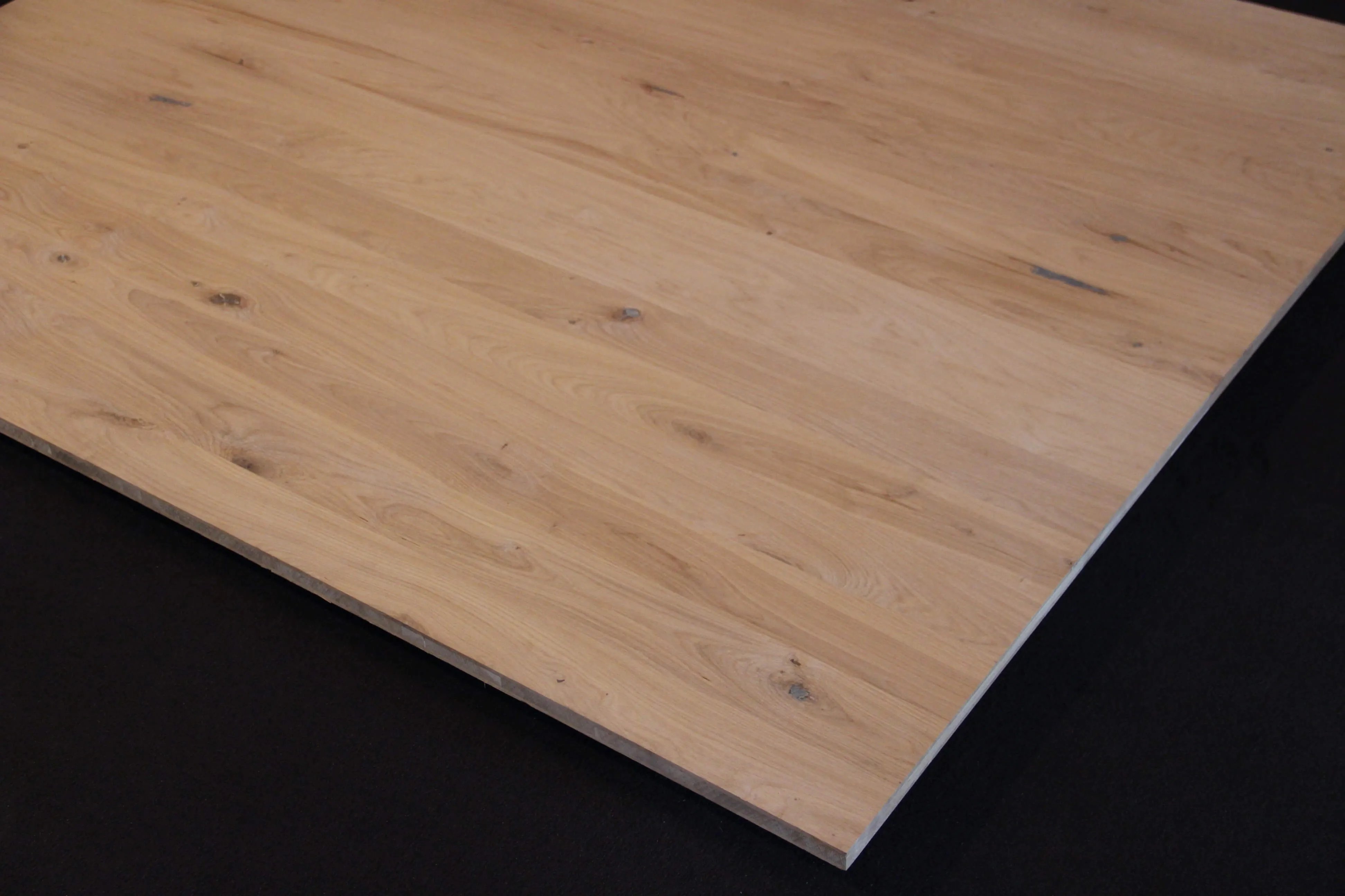 \\IKS-3450982346\Artikelbilder\Euroforest\3_schicht_platten\3-Schicht Wildeiche\wildeiche 1.JPG