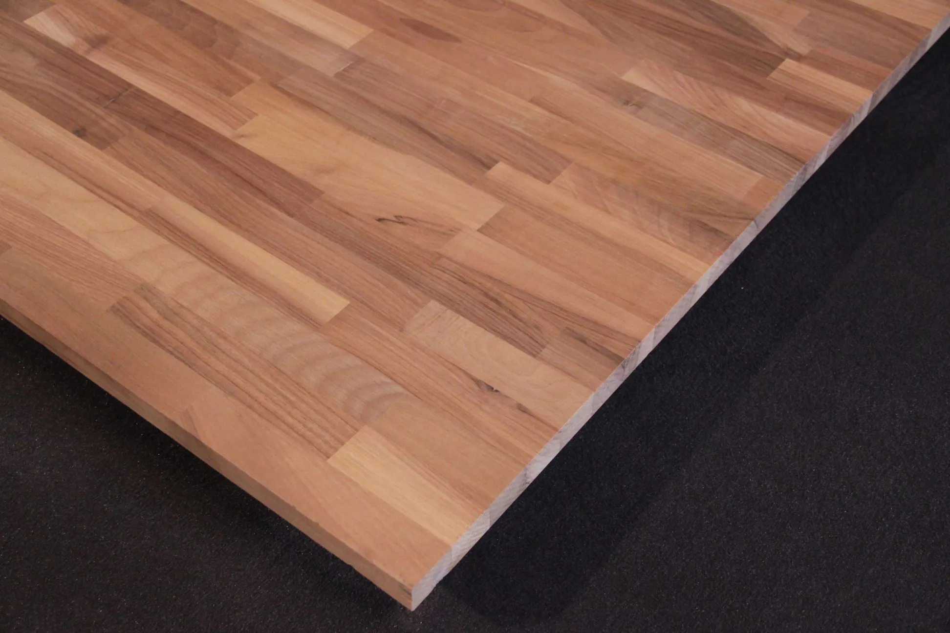 \\IKS-3450982346\Artikelbilder\Euroforest\1_schicht_platten\Nuss europ kgz 19+26\nussbaum 1.JPG