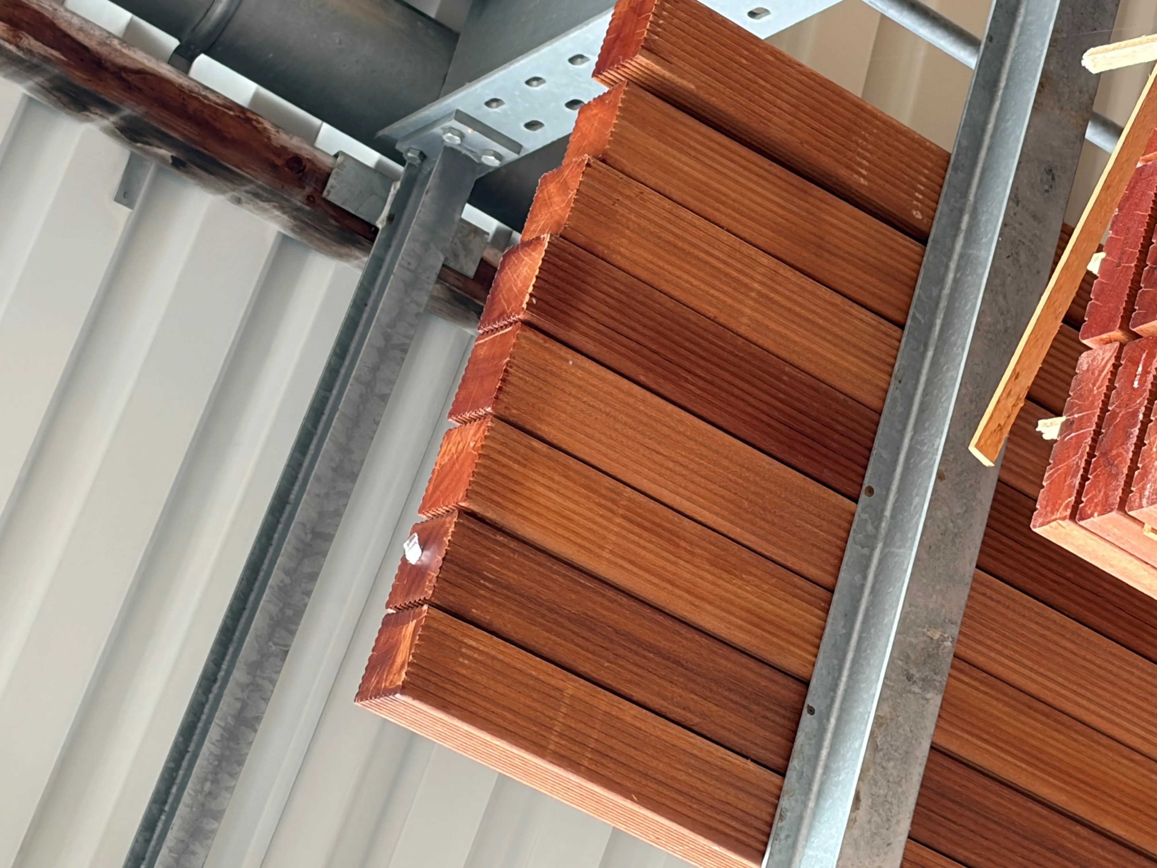 Terrassenbalken Bangkirai 90 x 90 mm